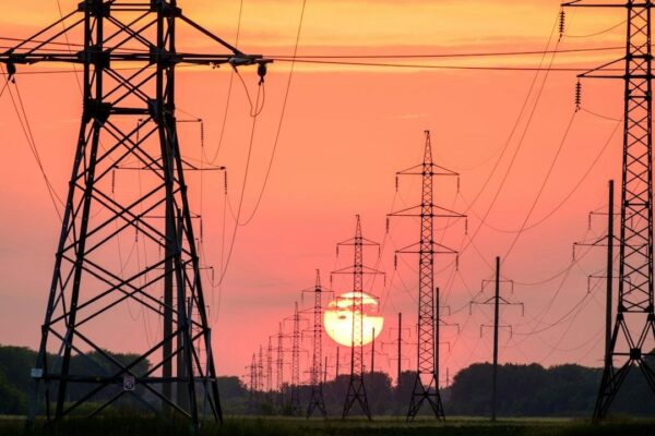 Spanningsbeheersing in het smart grid: hoe sensoren netcongestie en piekbelasting pareren